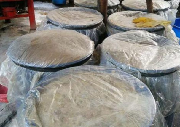 发酵饲料现场.jpg