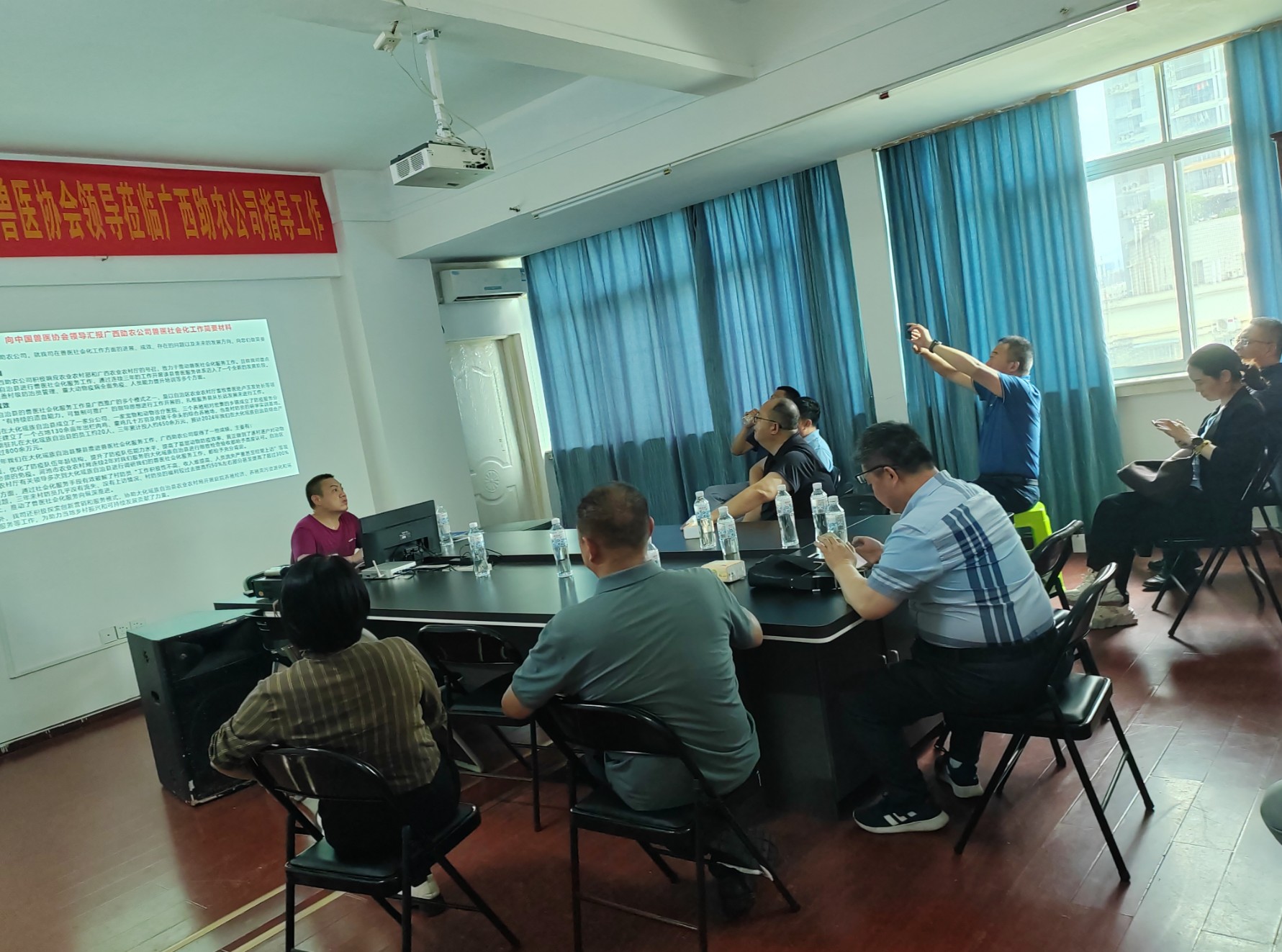 河南农业厅兽医处莅临广西助农调研兽医社会化4.jpg