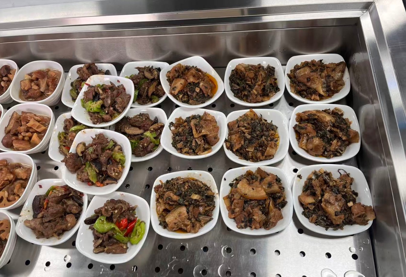 瑶乡百弄社区食堂菜品3.jpg