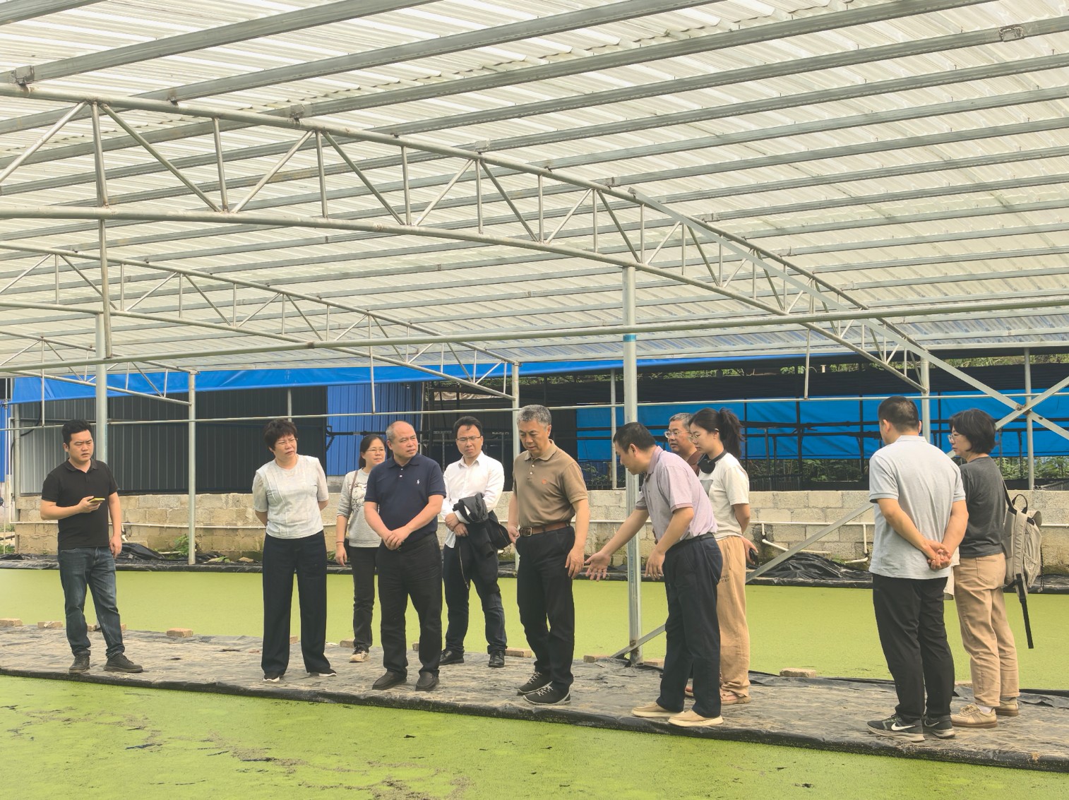 赵海老师莅临广西助农生态养殖基地调研2.jpg